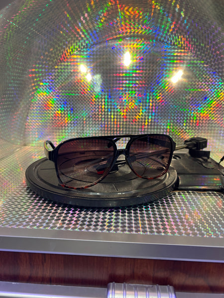 OVERSIZED AVIATOR SUNGLASSES