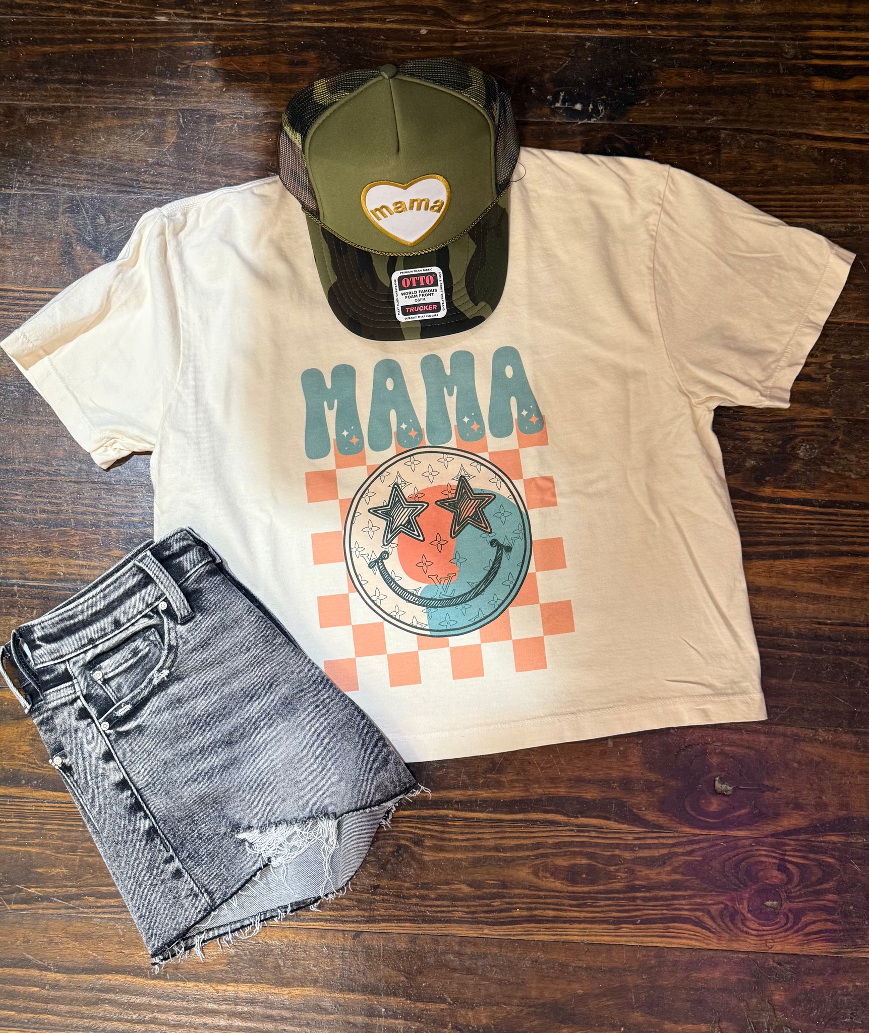 CHECKERD MAMA