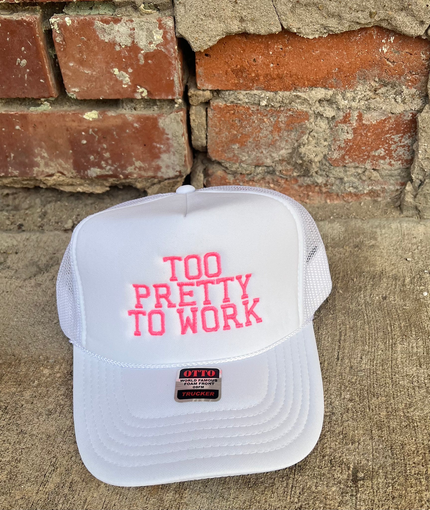 TOO PRETTY TO WORK TRUCKER HATS