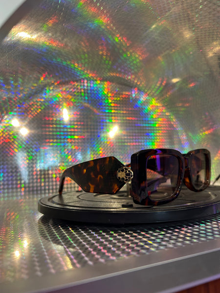 MODERN BLOCK TINTED SUNGLASSES