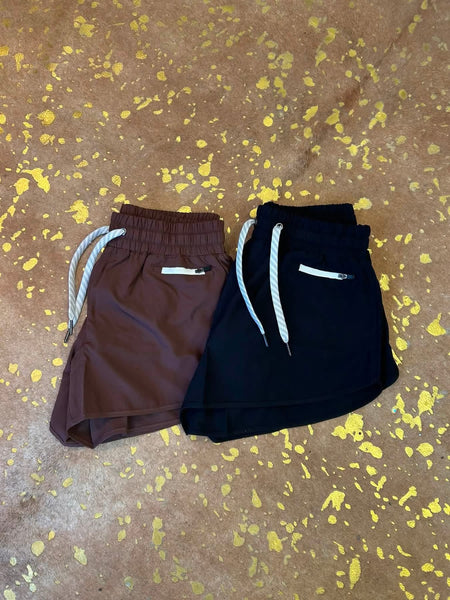 ESSENTIAL ZIP POCKET SHORTS