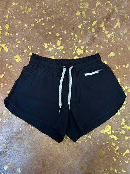 ESSENTIAL ZIP POCKET SHORTS