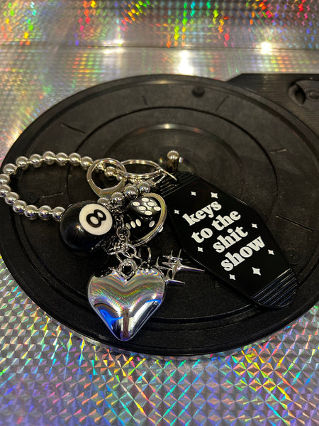 8BALL KEYCHAIN